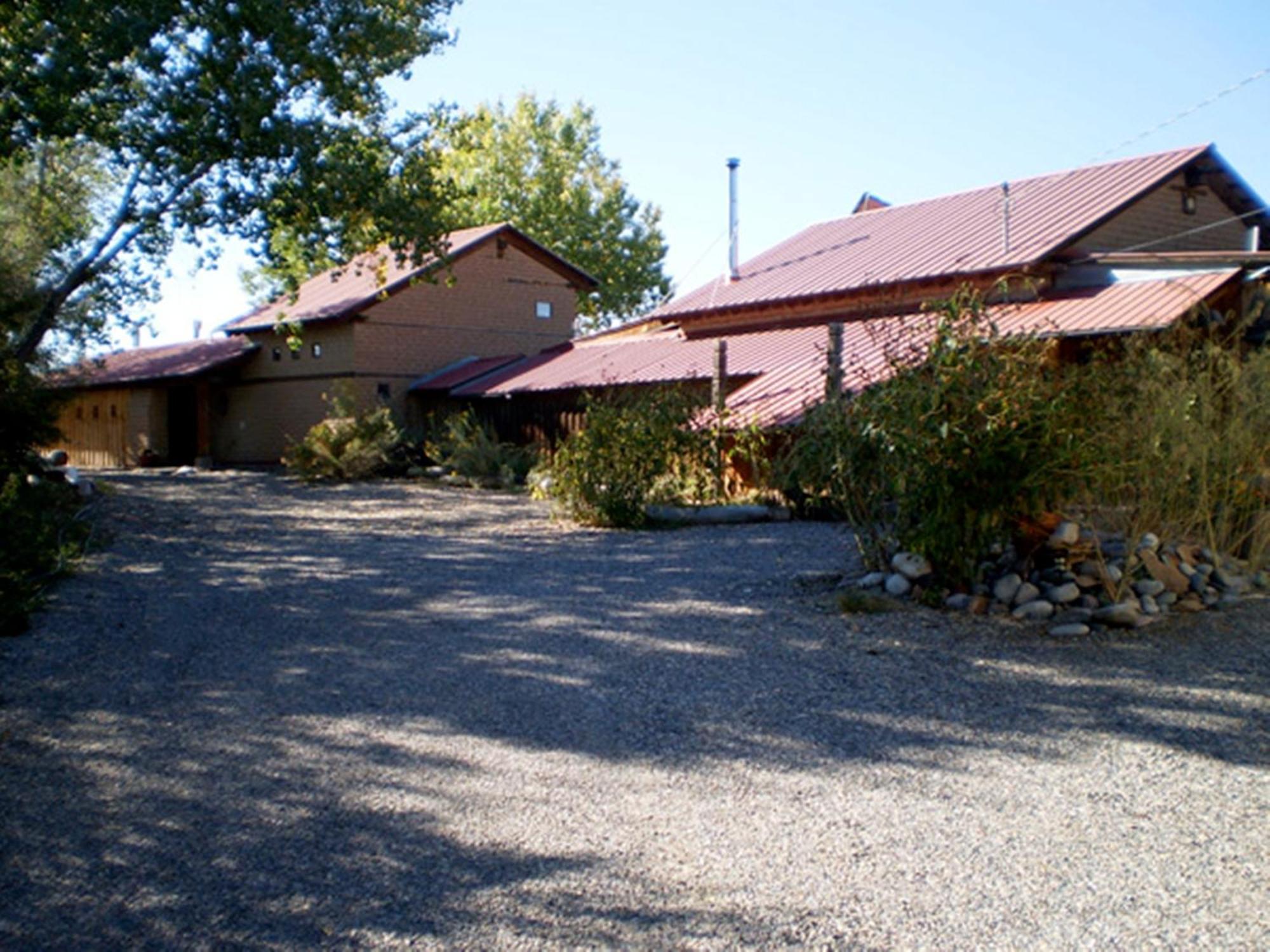 Silver River Adobe Inn Bed And Breakfast Farmington Exterior photo